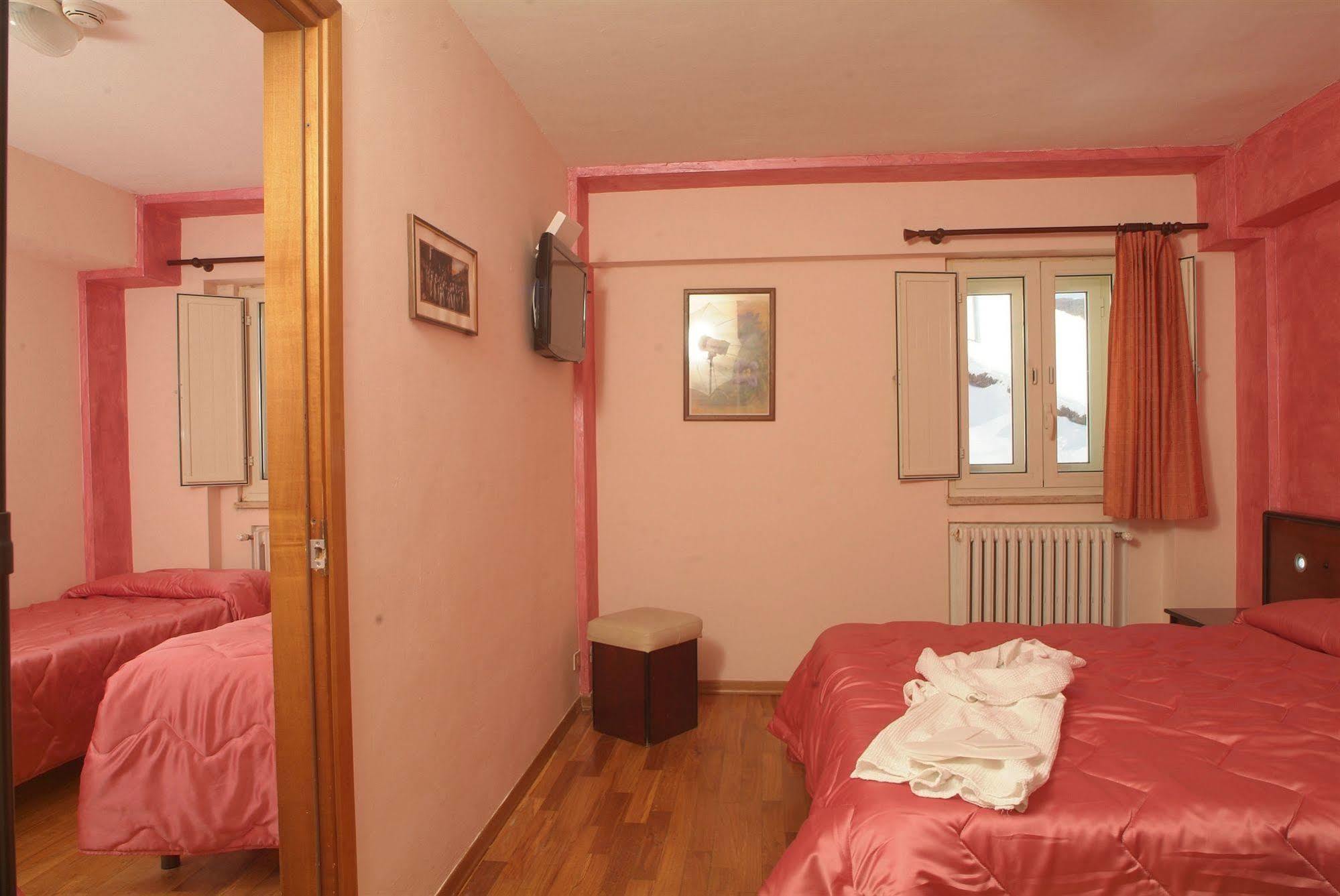 Hotel Miletto San Massimo  Bagian luar foto